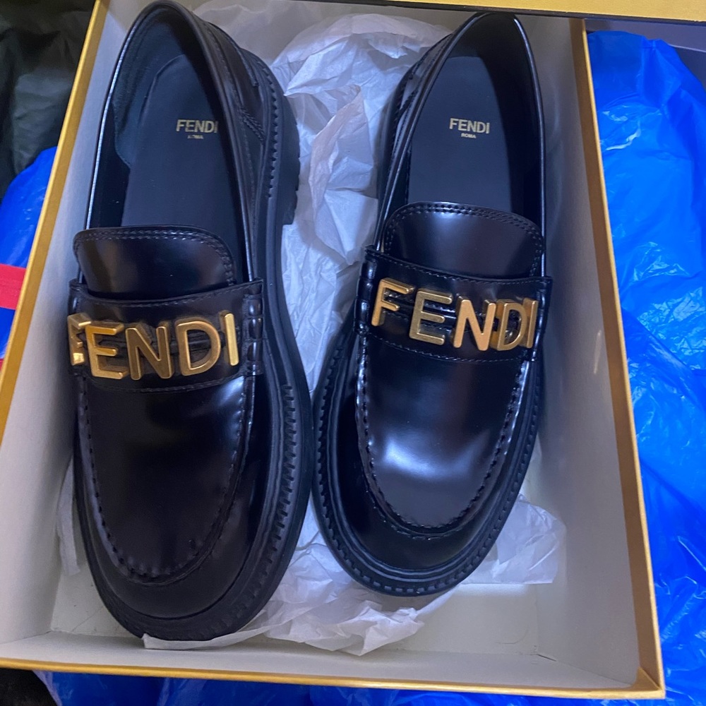 FENDI LOAFER